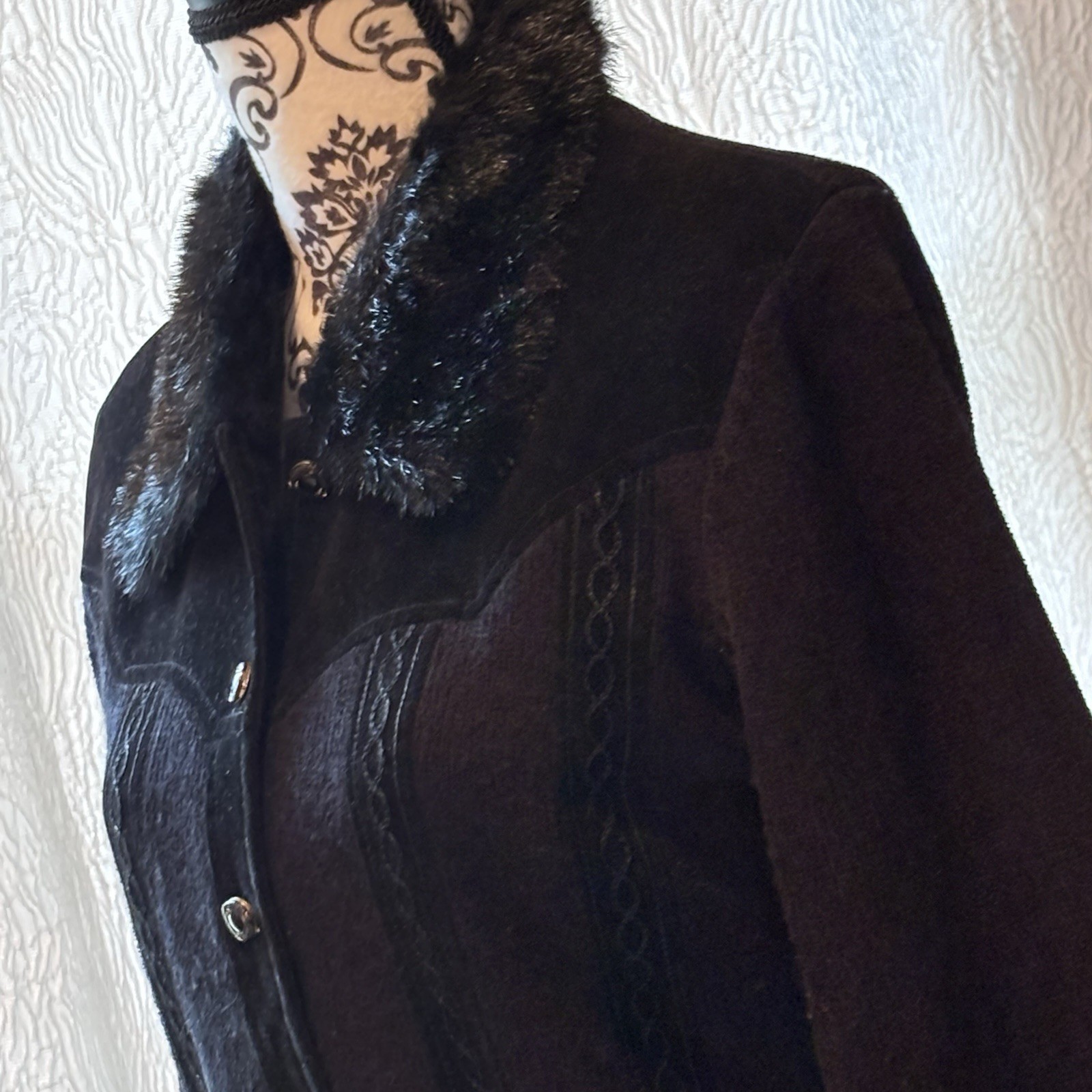Vtg Gizel Western Chic Sweater Jacket Faux Fur Collar Embossed Braid Stitching