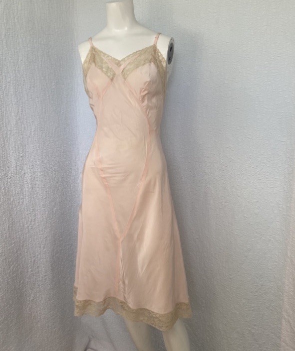 Vintage New Deadstock Full Dress Slip Pink MOJUD Lace Nylon 34 Diaphragm Panel