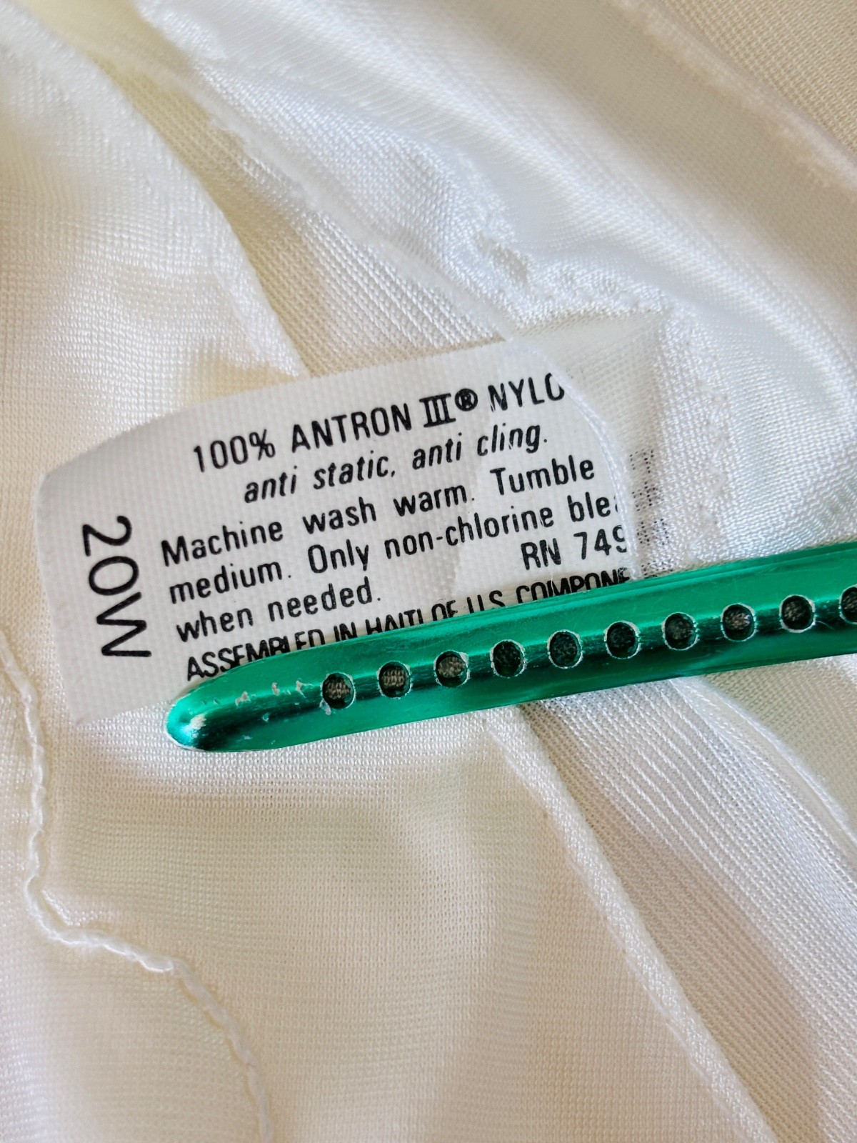 VTG OFF WHITE GLAMOROUS BOMBSHELL ANTRON NYLON FULL SLIP*LADIES PLUS SIZE 20W
