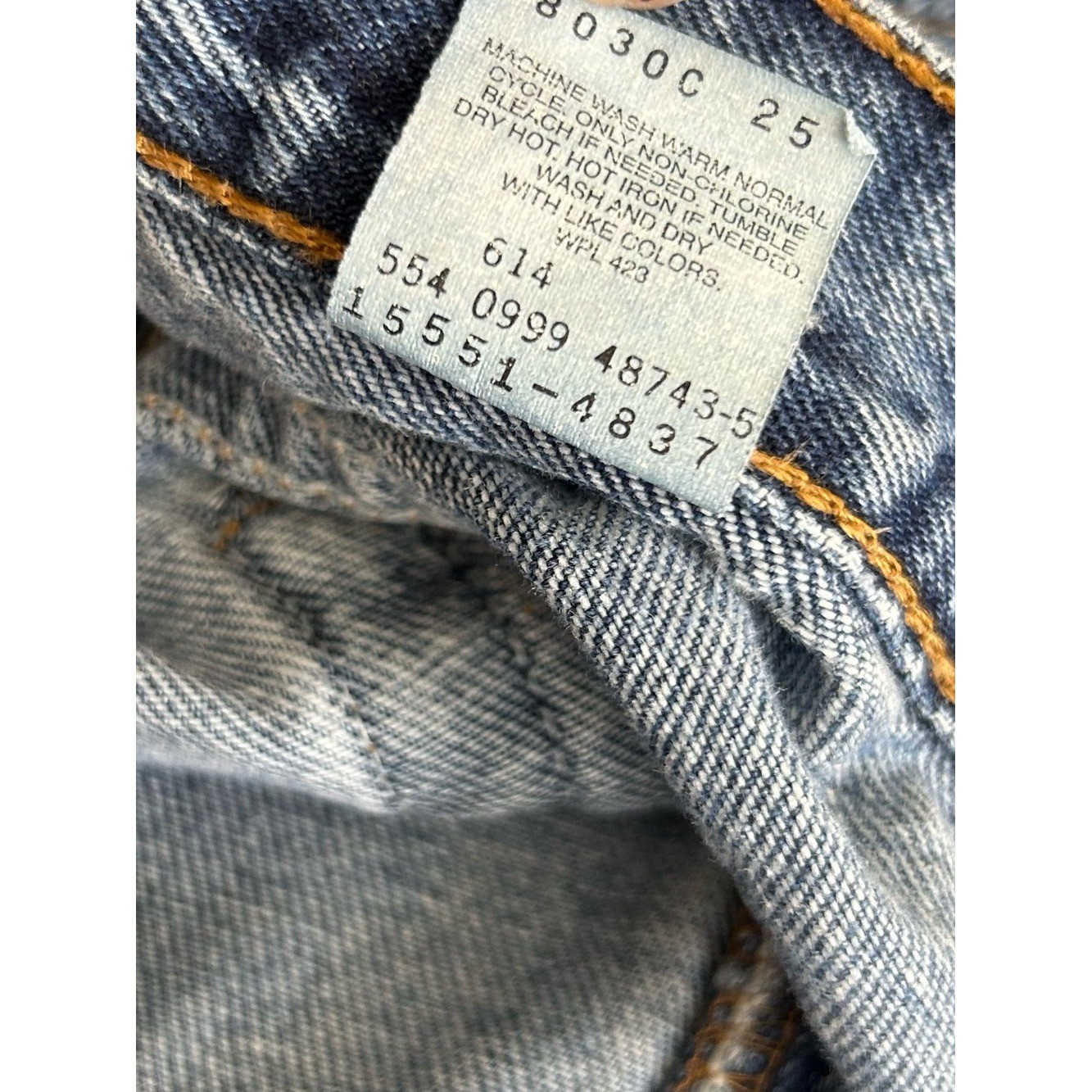 Vintage Levi&rsquo;s 1999 90&rsquo;s 550 Relaxed Fit Tapered Leg Size 8 Regular