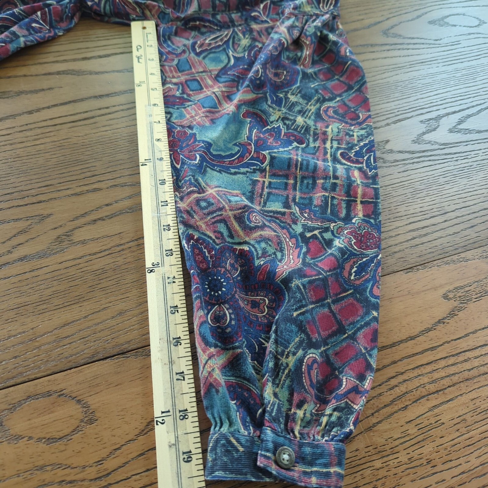 Vintage Lee Authentic Clothing Long sleeve Art Paisley Floral Button up blouse M