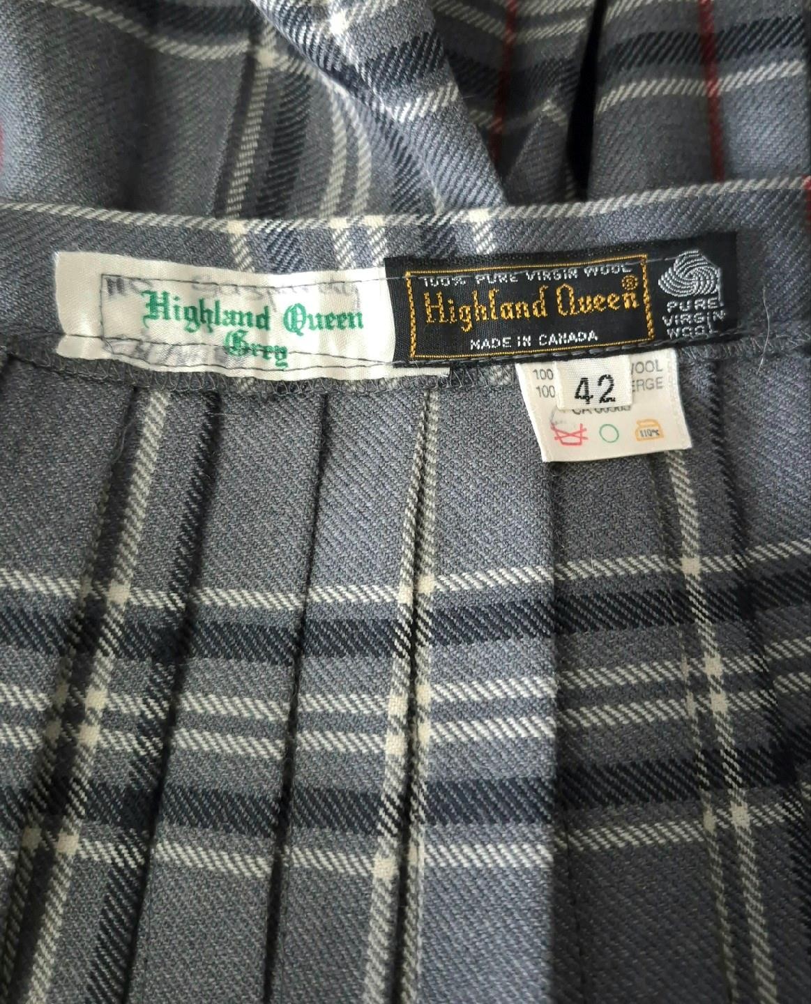 HIGHLAND QUEEN Vintage WOOL Pleated PLAID / TARTAN WRAP KILT SKIRT 40 inch waist