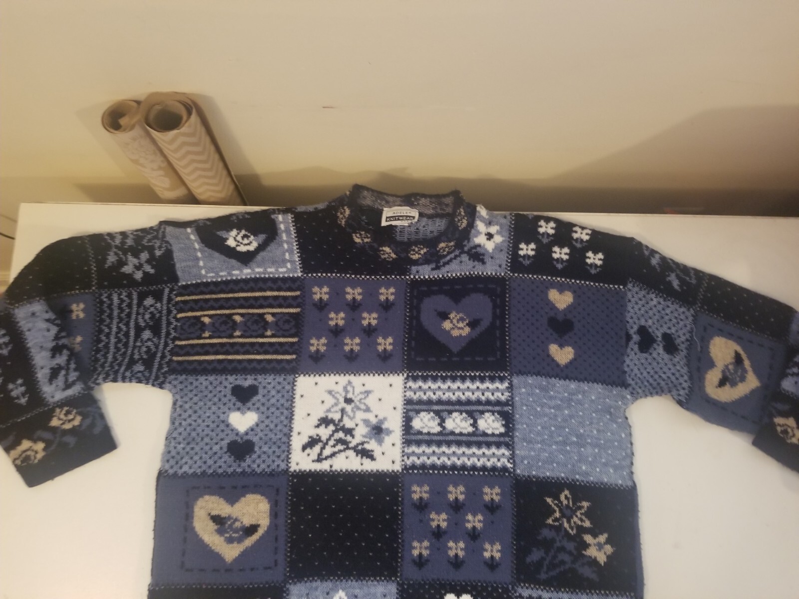 Vintage Adele Sweater Large Knitwear Blue Hearts Flowers MadeInUSA 46&Prime;B/27&Prime;L EUC