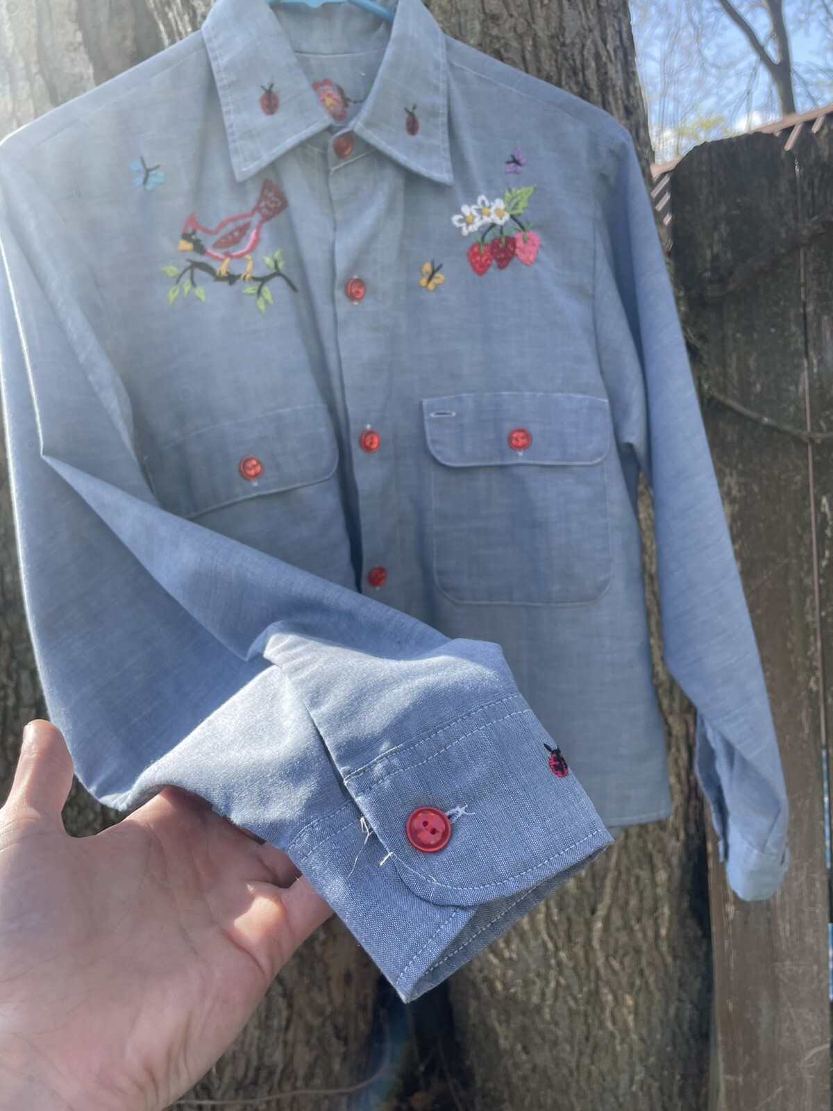 Vtg 60s 70s Chambray Denim Button Shirt Cropped Embroider Hippy Boho Flower M/L