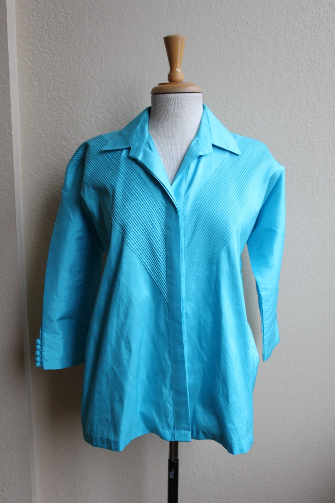 Vintage 80&rsquo;s Aqua Blue Thai Silk Blouse with diagonal Seams and Dolman Sleeves