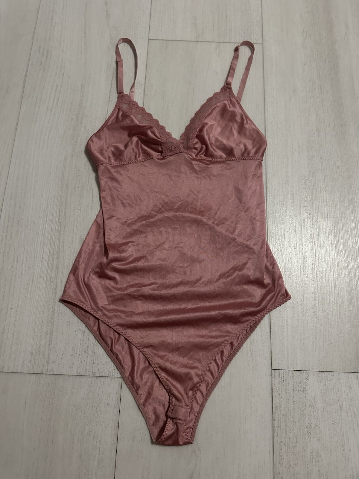 Vintage ILGWU Nylon Teddy Sz 32 – Mauve Pink – Sheer