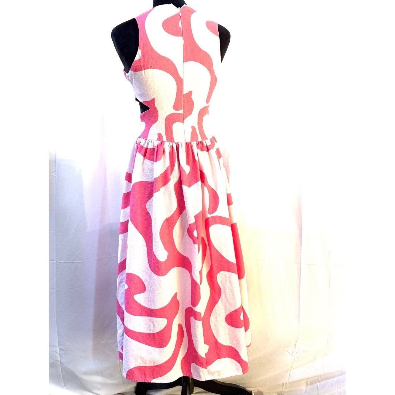 Urban Revivo Side Cutout Pink on Pink Graphic Swirl Retro Midi Dress, Size 4