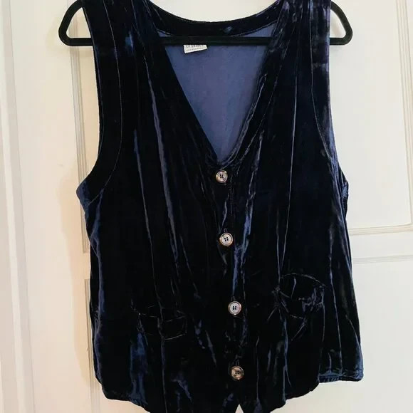 CP SHADES 1980s Vintage Navy Velvet Sleeveless Button Up Top Vest – NEVER WORN!
