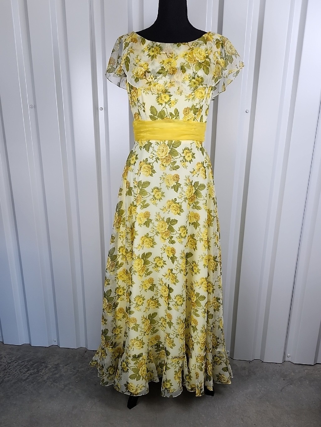 Sylvia Ann Vintage 1970&rsquo;s Yellow Floral Chiffon Maxi Dress Sash Size 12 Formal