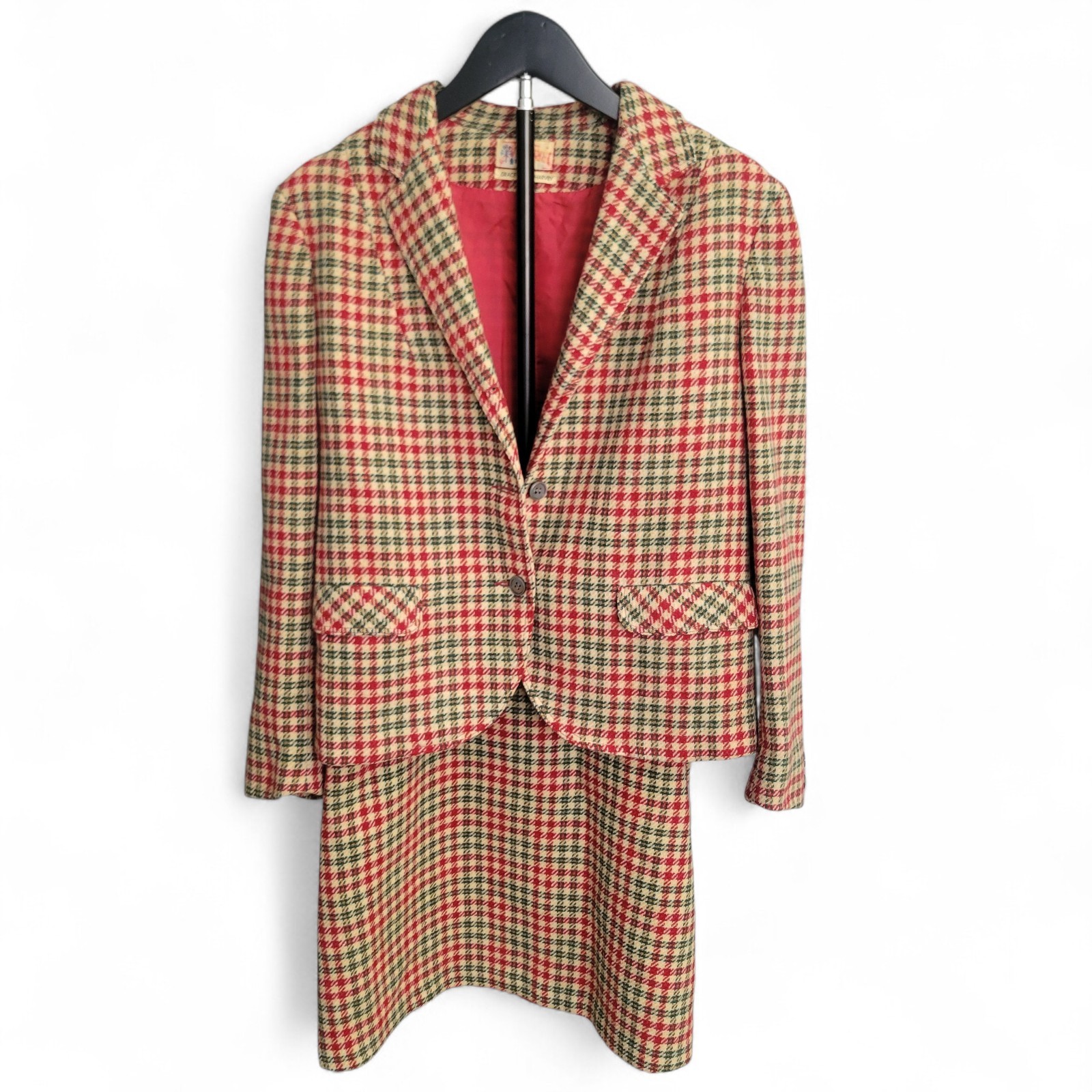 1960s Grace Ellen Harvey Women&rsquo;s Tailored Red Green Plaid Skirt Suit Set Blazer