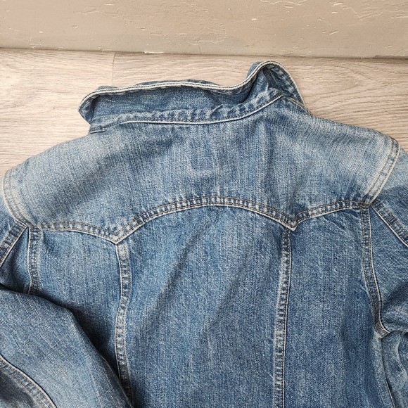 Vintage GAP Blue Jean Trucker Jacket Size M Denim Faded Y2K Timeless Classic