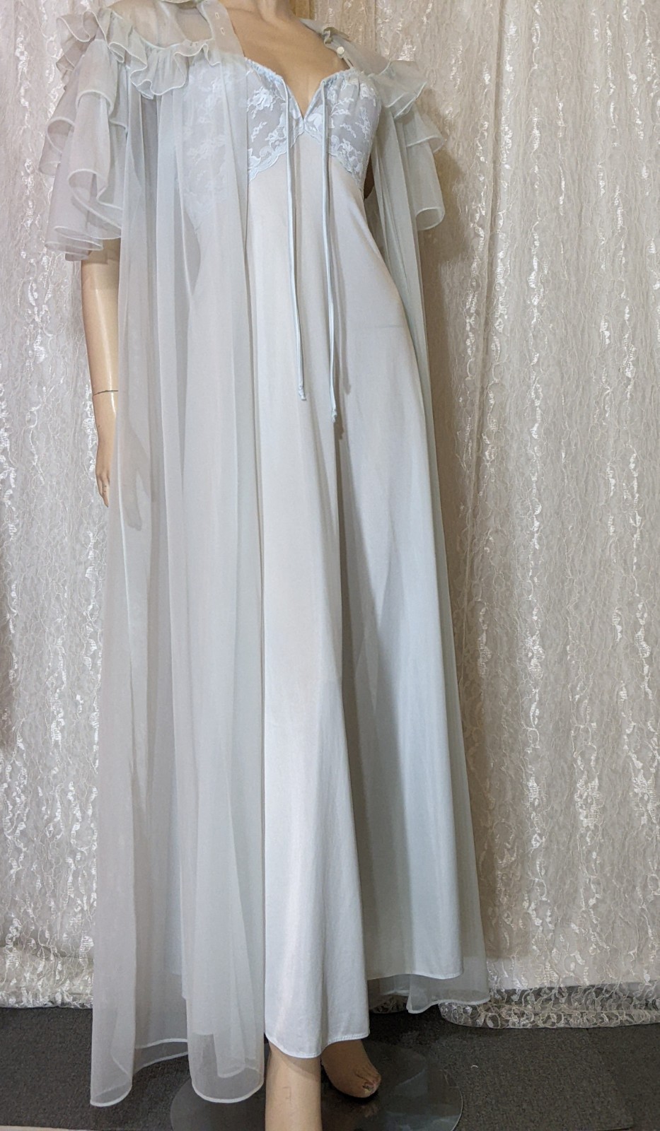 VTG Luxite by Holeproof Ruffle Sleeves Peignoir Robe Bonus Lingerie Nightgown M