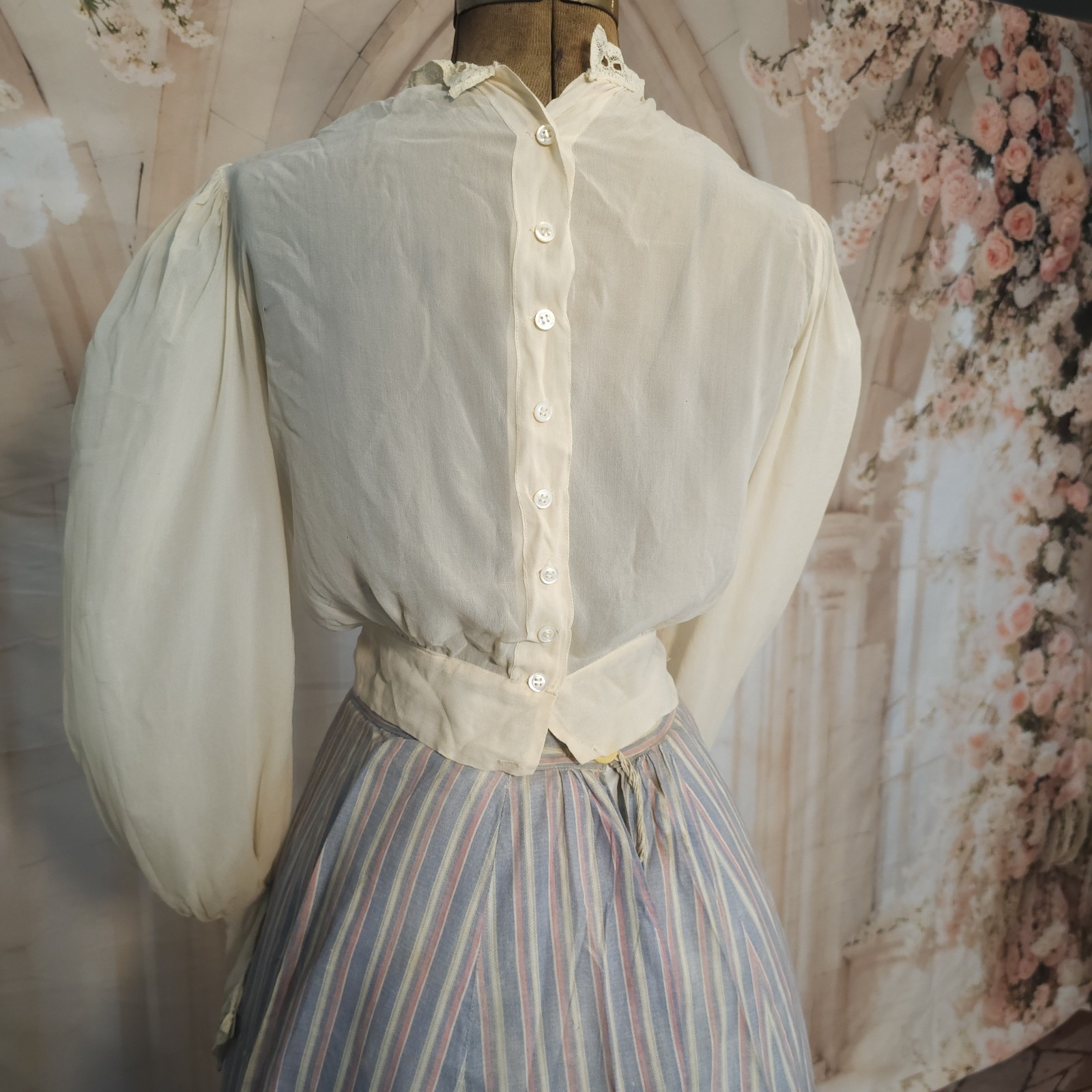 Antique Cream Lace Blouse w/ Puffy Sleeves Chiffon Prairie 1910s 1900s Top Shirt