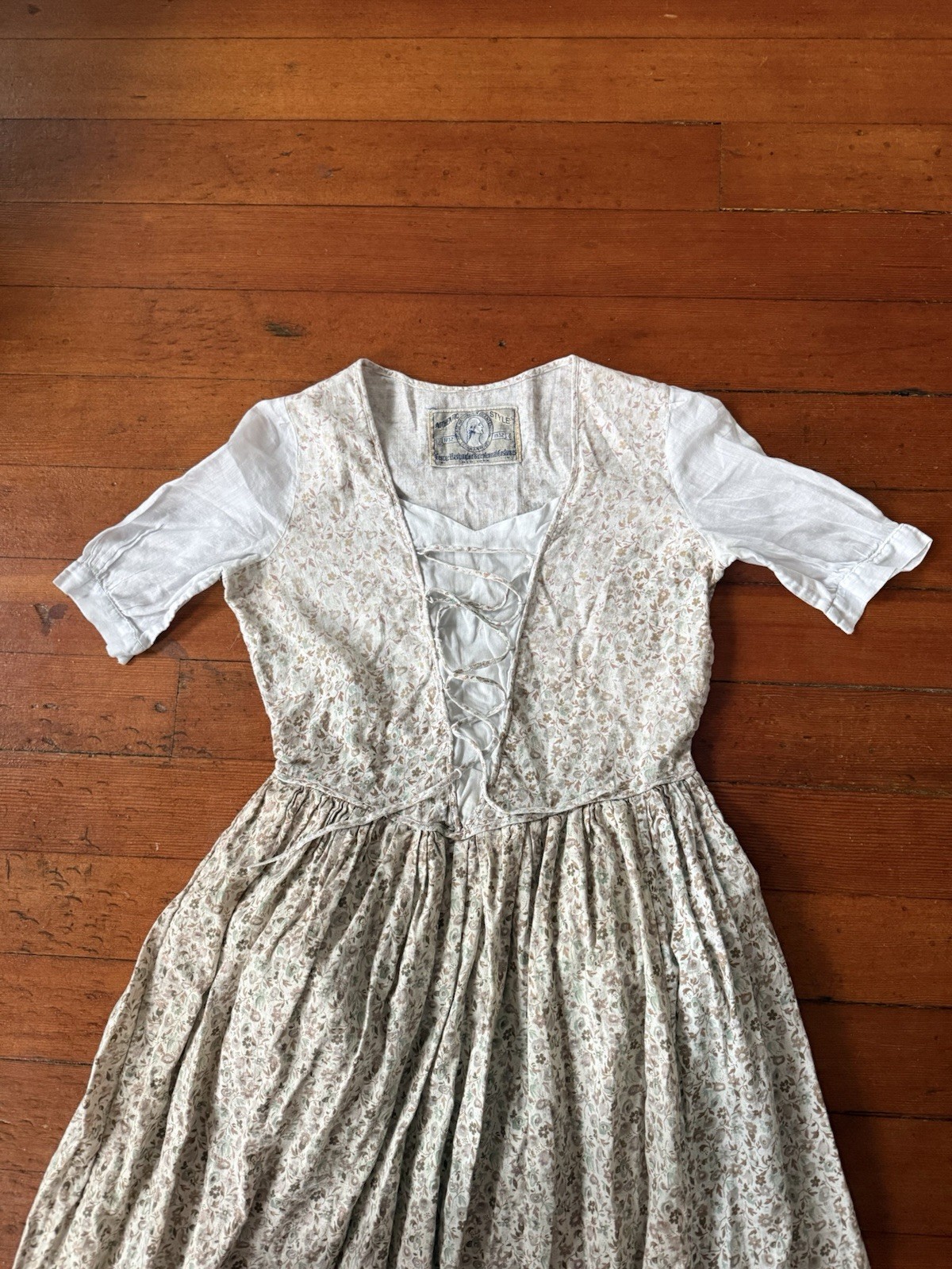 Antique 1932 George Washington Bicentennial Floral Cotton Colonial Costume Dress