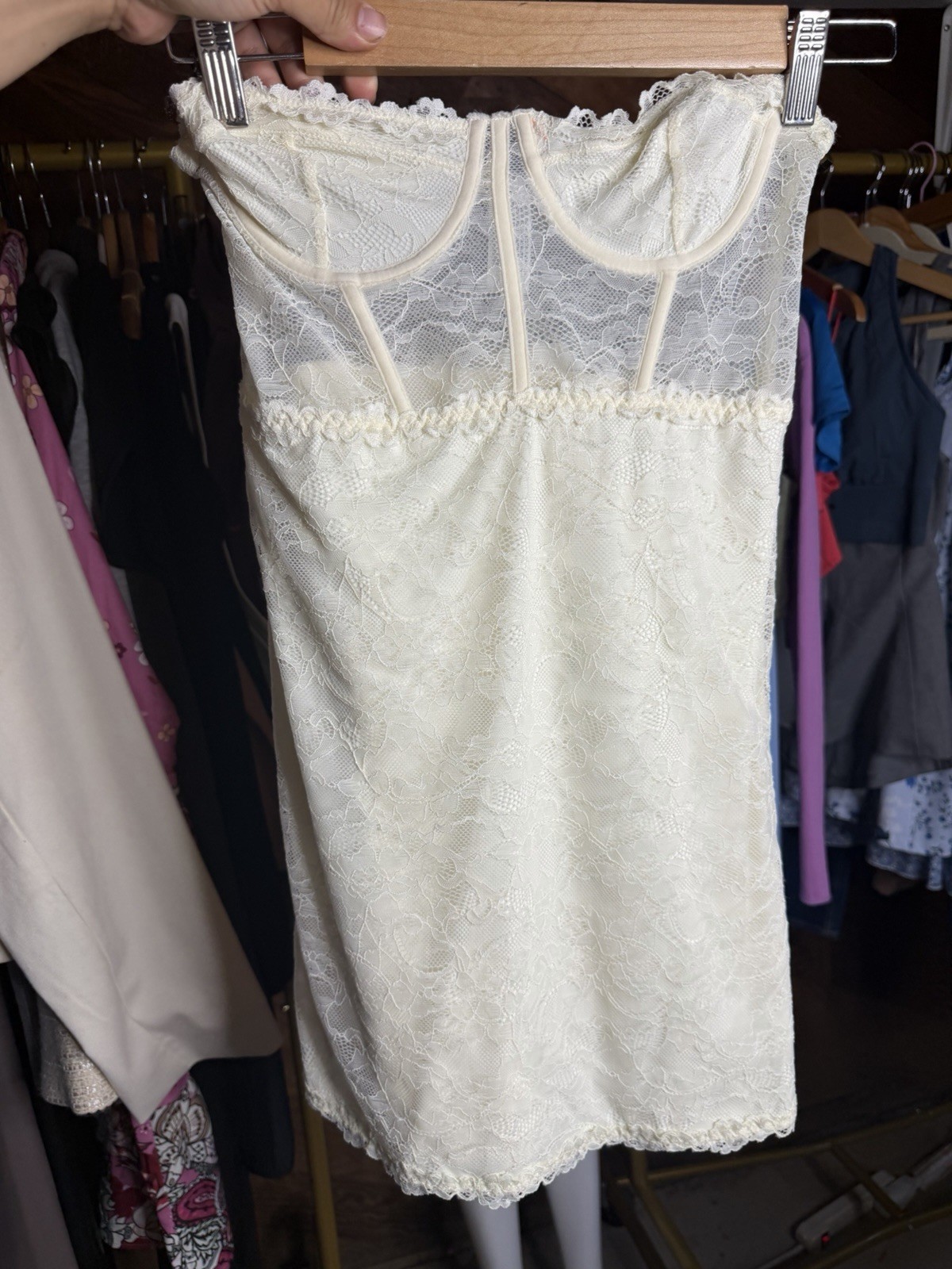 Forever 21 Women&rsquo;s Beige Lace Slip Petticoat, Regular Size M