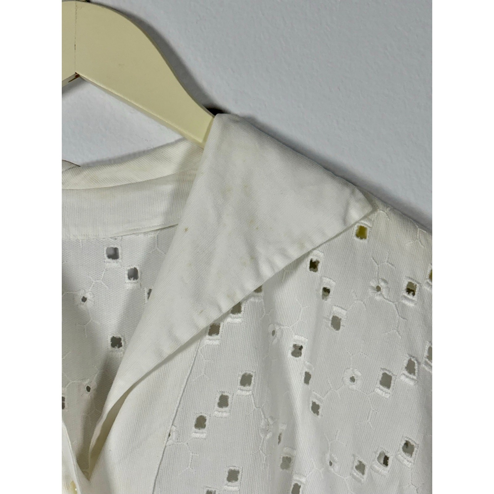 1940s 1950s White Cotton Eyelet Floral Embroidered Button Front Day Dress