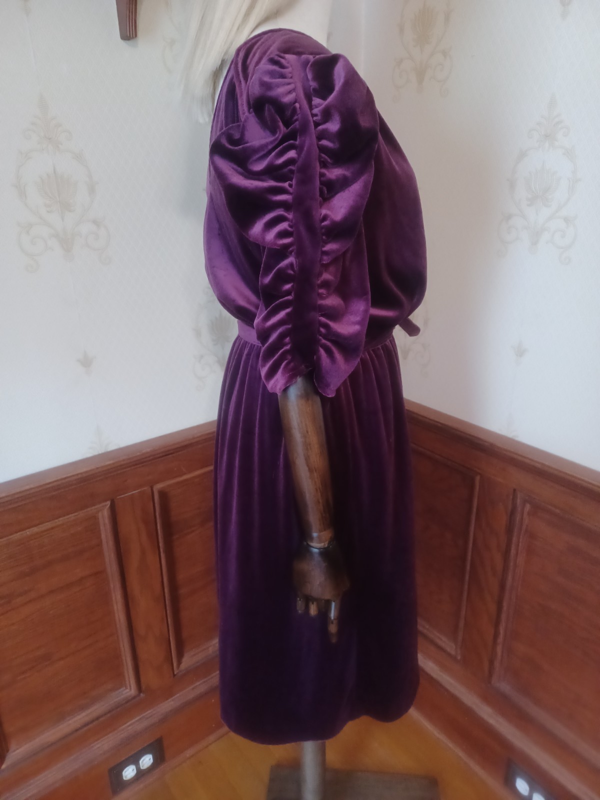 Vintage 1970s J.M. II Purple Velour Witchy Whimsigoth Victorian Revival Dress