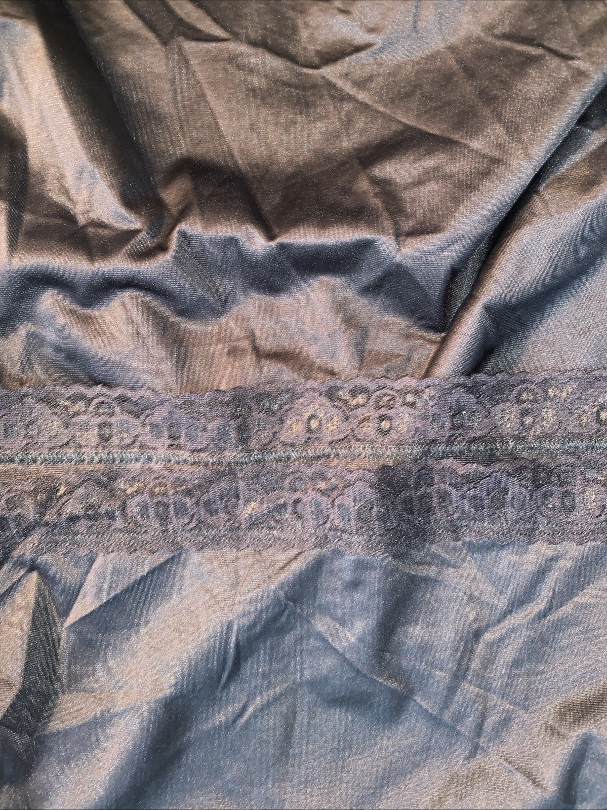 VANITY FAIR Full Slip Black Size 36 22” LONG Lace Bodice and Hem Vtg Adj. Sexy