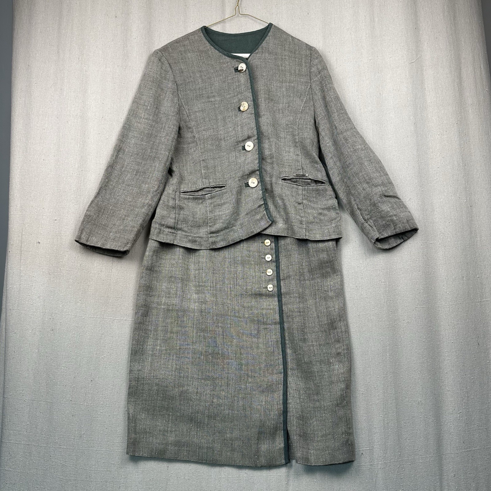 Vintage REHLI TRACHT Women&rsquo;s Linen Skirt Suit 80&prime; Size 36 Jacket and 40 Skirt