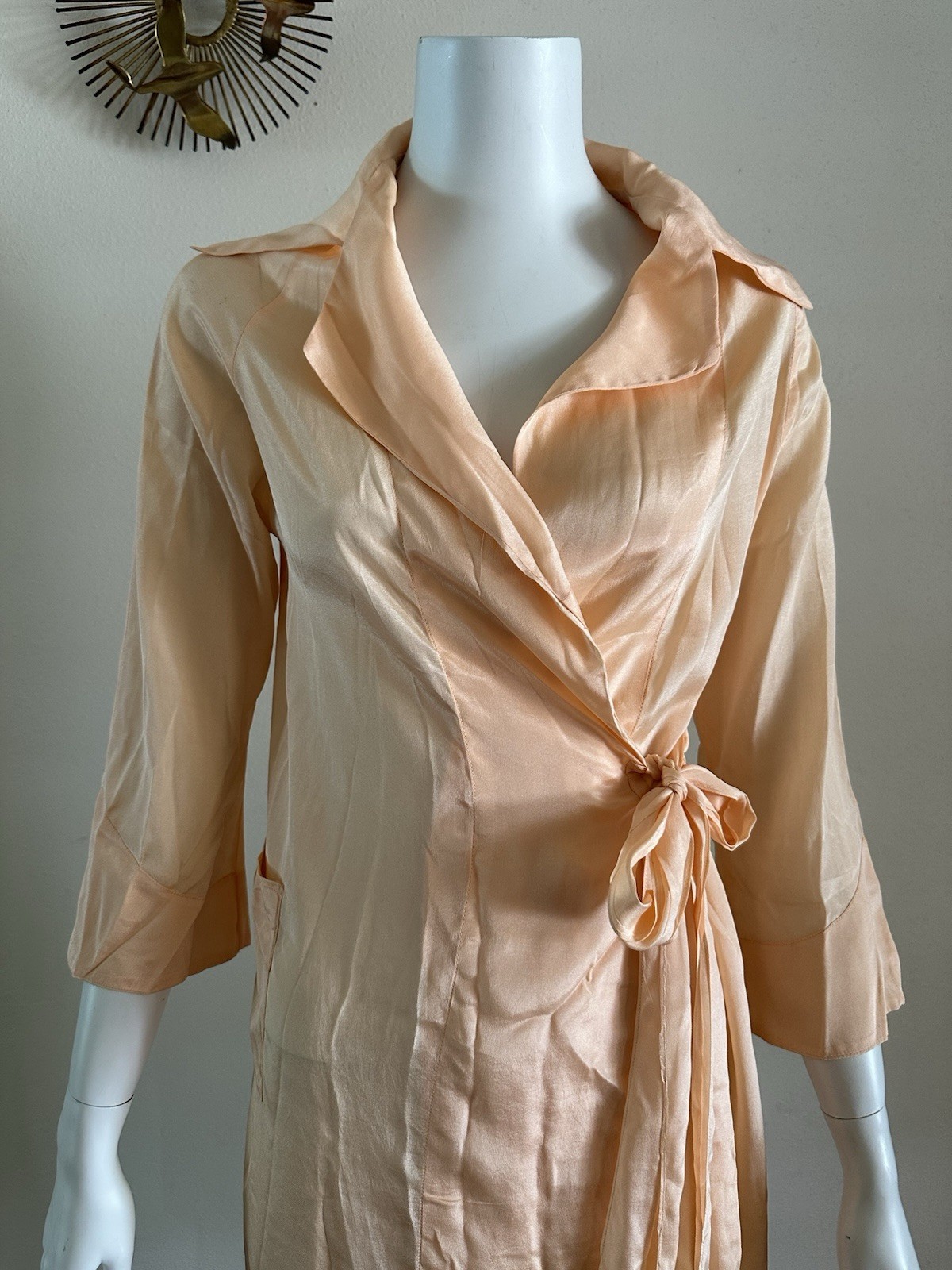1930s 40s Peach Rayon Satin Robe Art Deco Wrap Boudoir Dressing Gown S Vintage