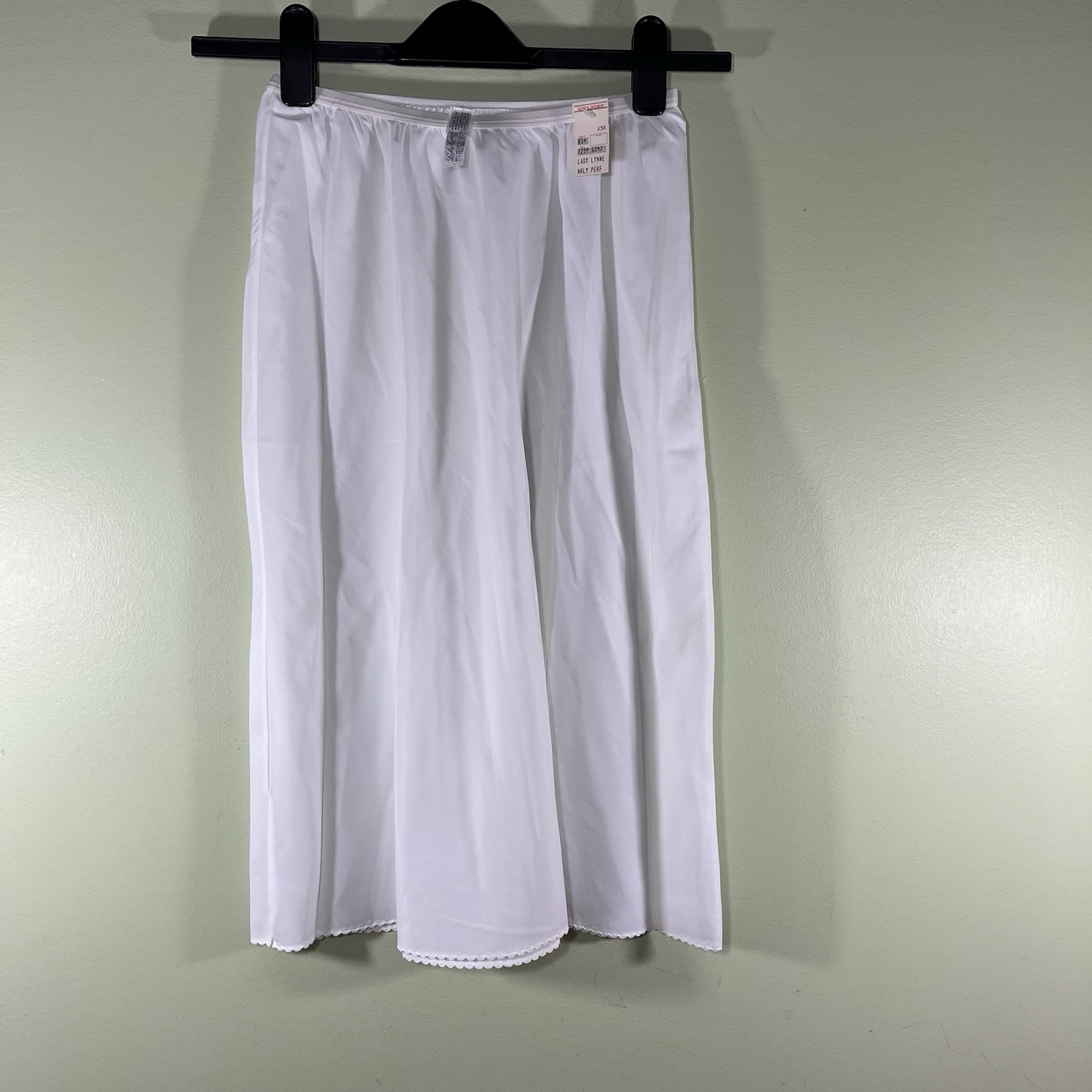 Lady Lynne White Half Slip Trim Sz M Union Made Sheer NWT Read