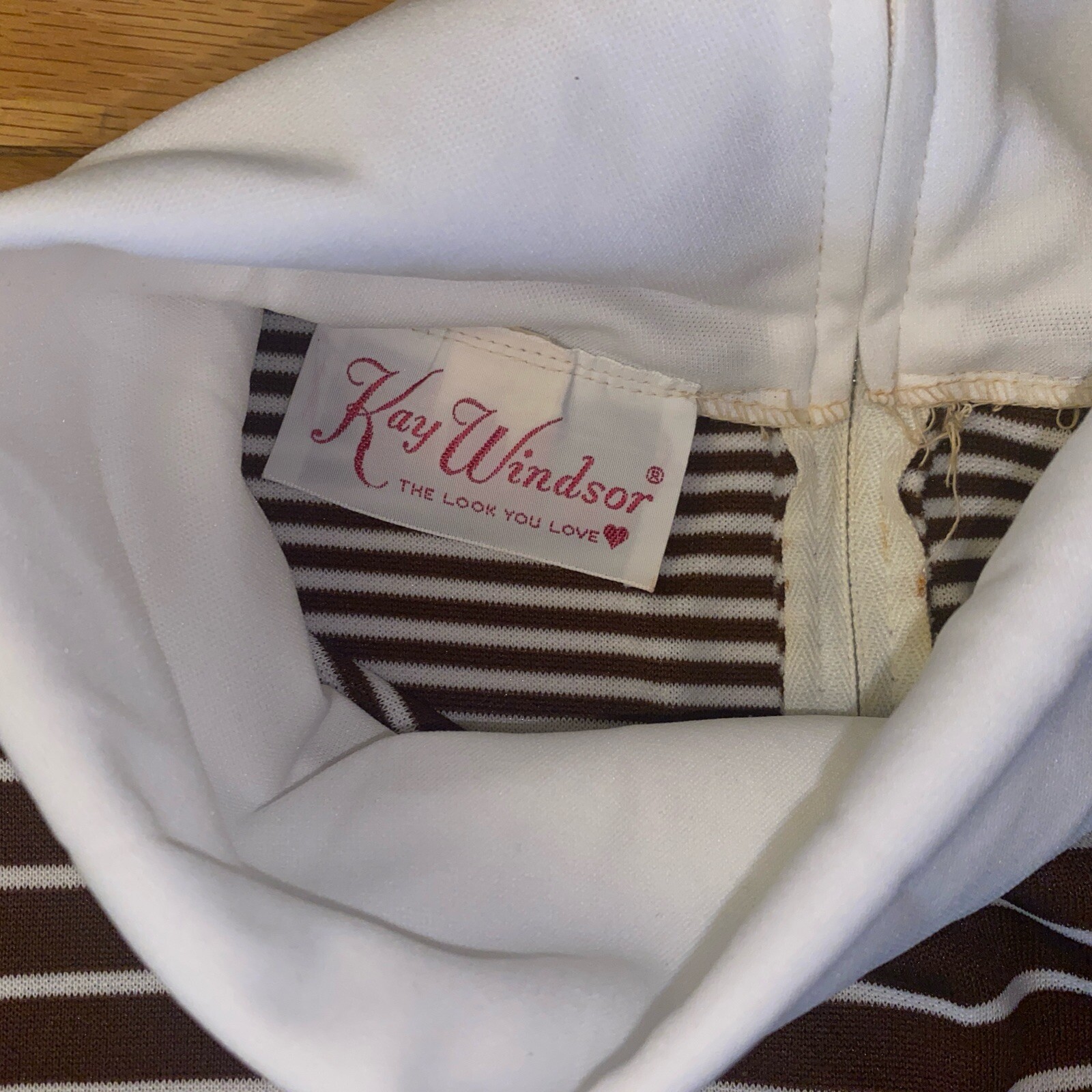 Vtg 70s Kay Windsor Polyester Yellow Brown Stripe Top Turtle Neck Back Zip