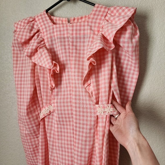 VINTAGE handmade 70&rsquo;s Gingham Ruffle Dress in Pink White Daisy Belt