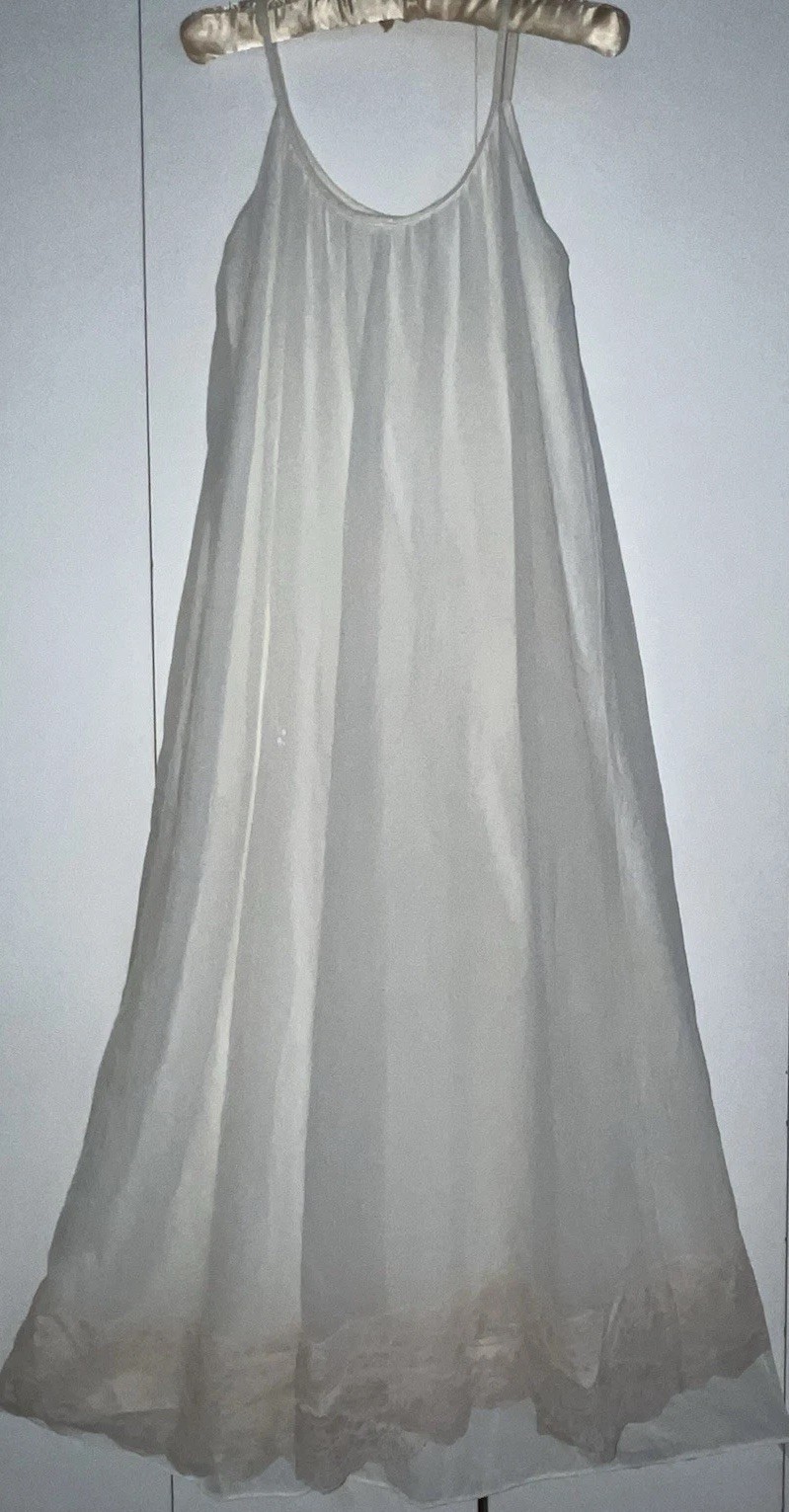 VTG INTIME Chiffon Nightgown Large White Ivory Lace Bridal Full Sweep Maxi Gown