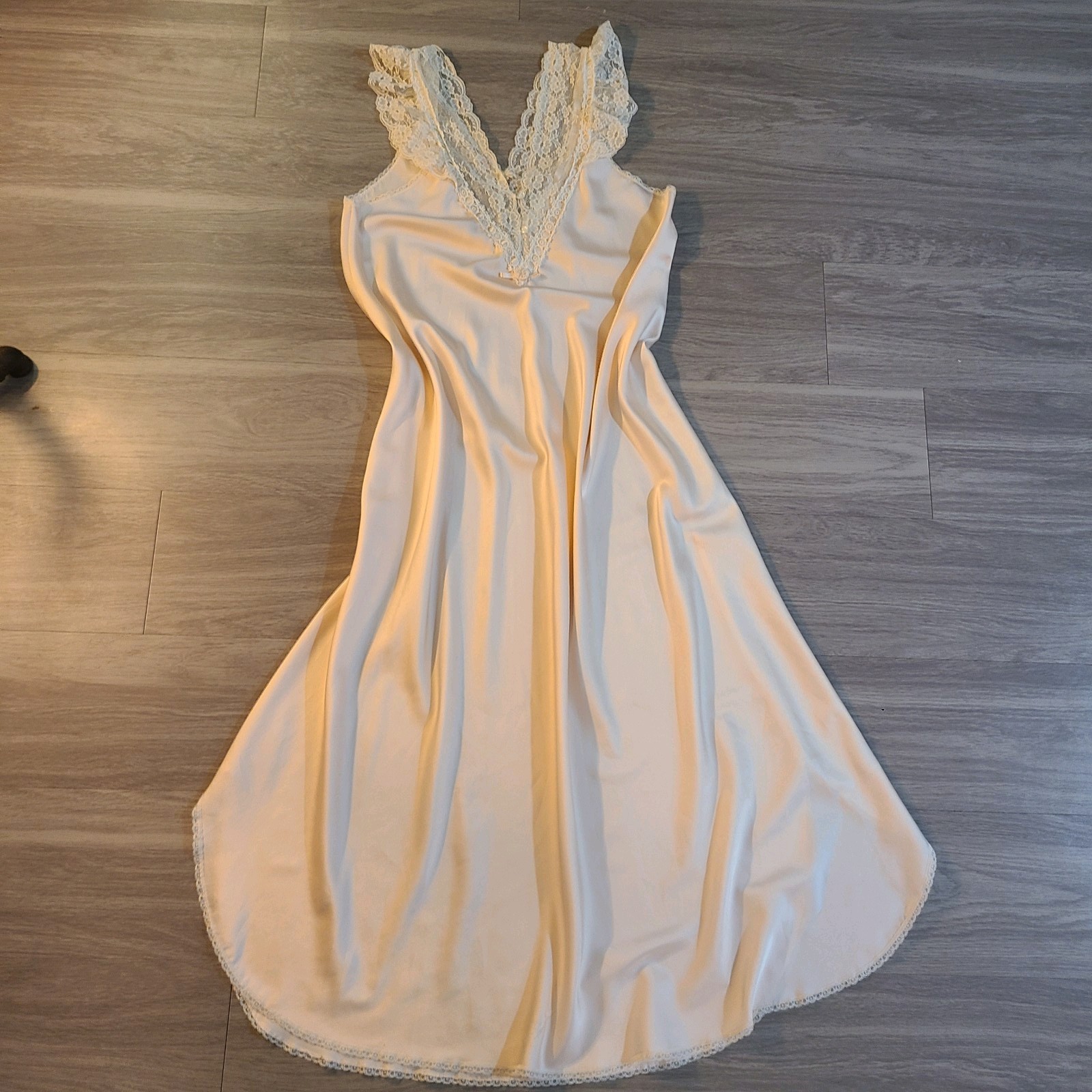 VTG 1970s Christian Dior Women&rsquo;s M Blush Pink Satin Lace Slip Dress Union USA