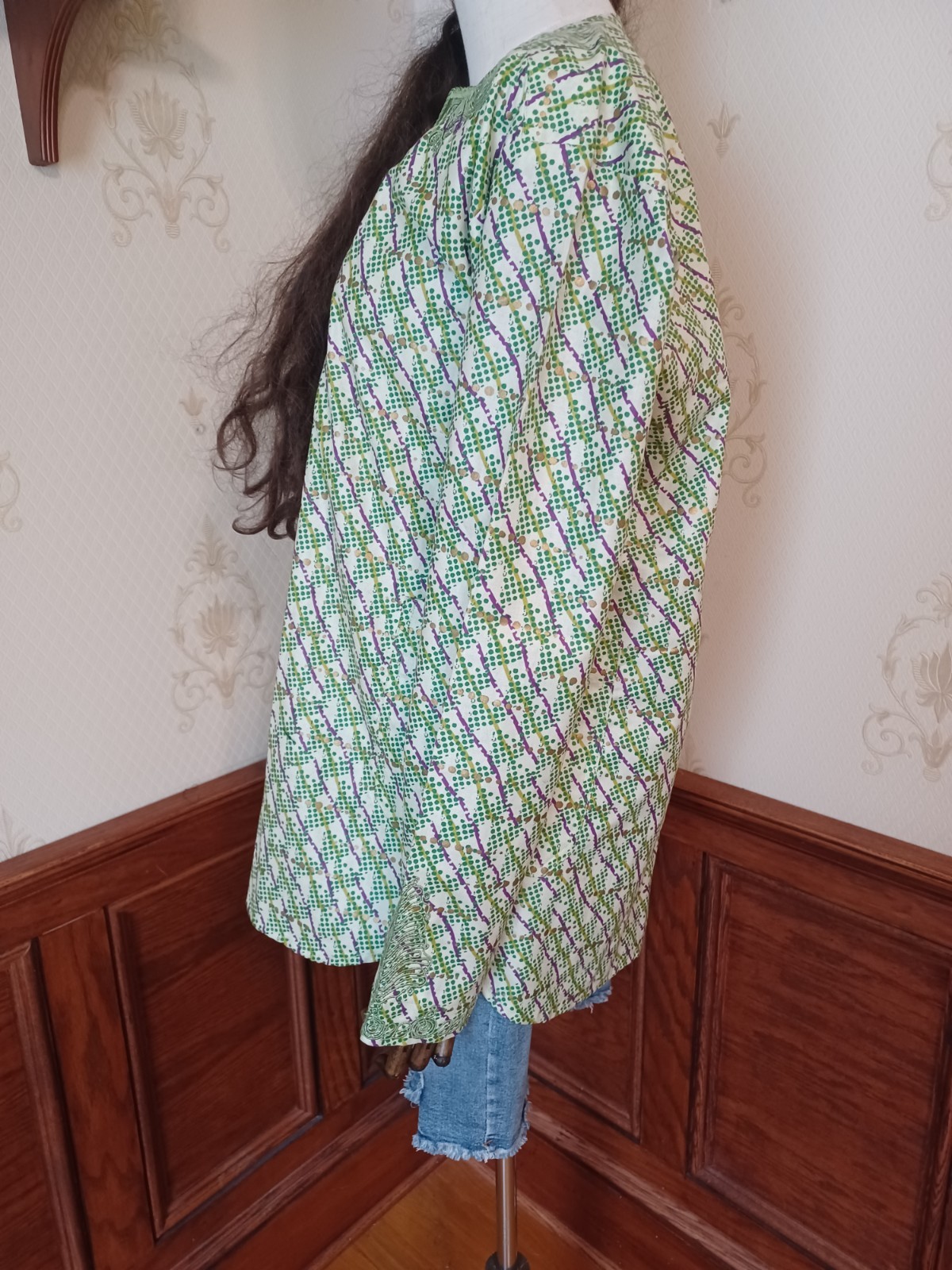 Vintage 1960s/70s Hand-Embroidered Green Purple Metallic Silver Mod Hippie Shirt