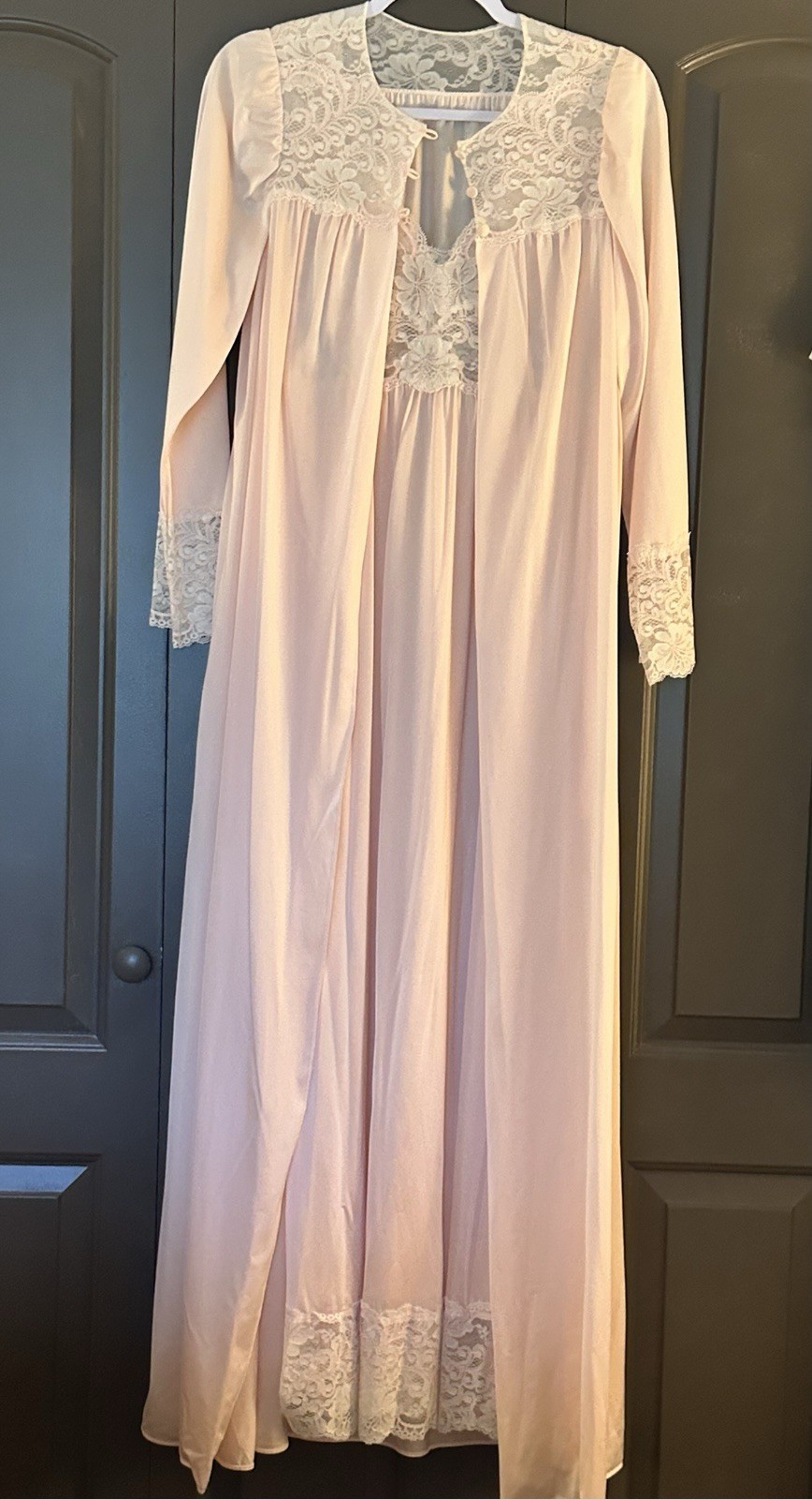 Shadowline Light Pink/Peach Vintage Nightgown & Robe Set Lace Trim Extra Small