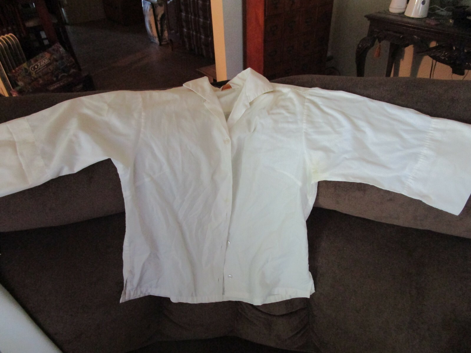 Vintage Lady Towncraft Button Down Blouse Cream Size 11/12 in great shape