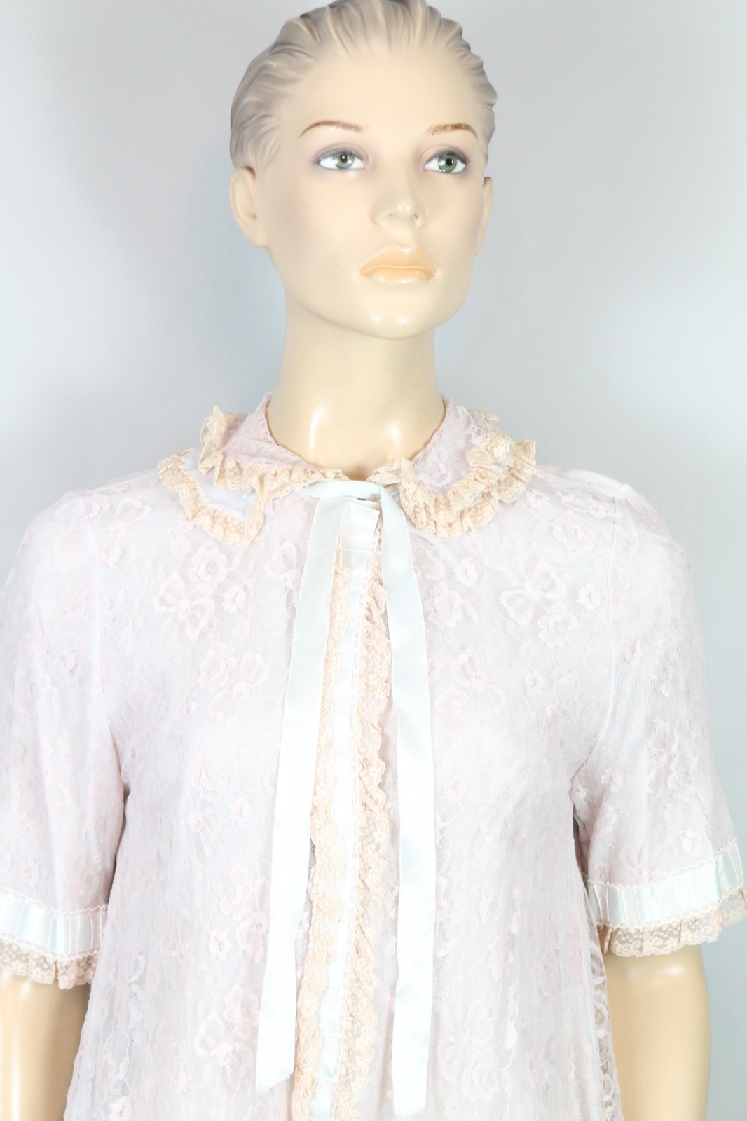 Vtg ODETTE BARSA Blue Pink Ruffles Layered Lace Bed Jacket Dress Robe S