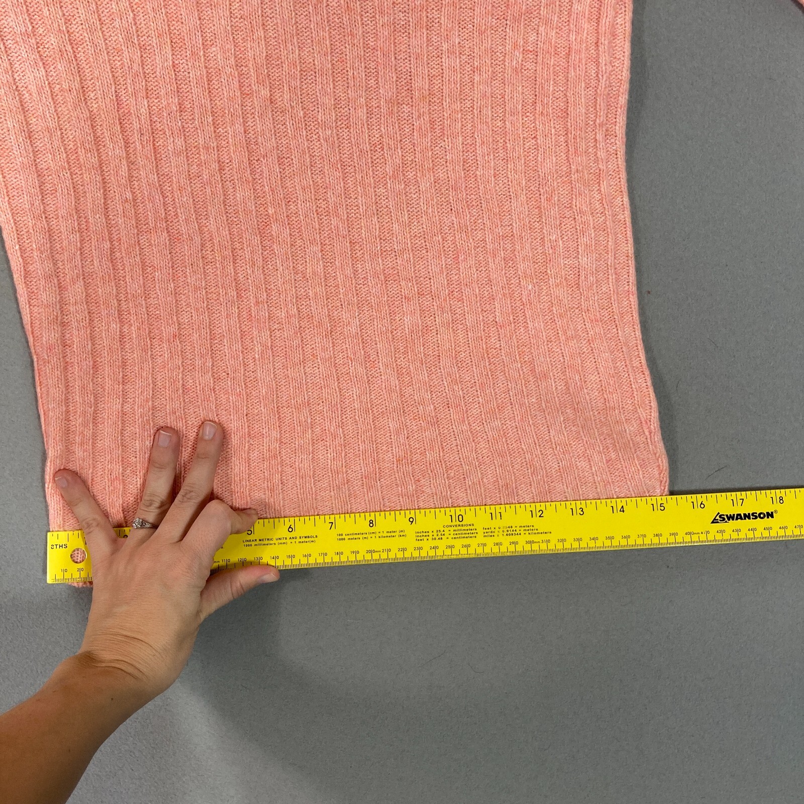 Vintage Sears Jr Bazaar Turtleneck Sweater 70s Ribbed Womens XS/S Light Peach