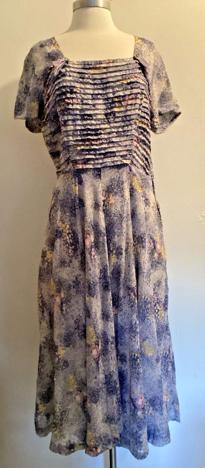 vintage 40&rsquo;s sheer Floral voile dress by Blakely sz L