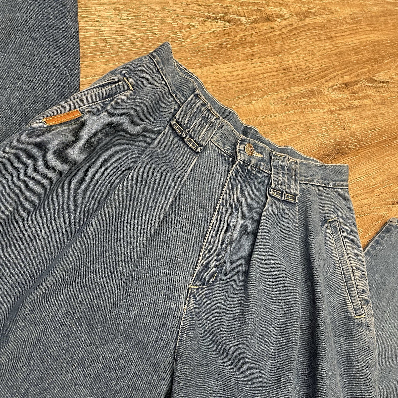 P.S. Gitano 24” High Waisted Tapered Vintage Mom Jeans 1990s Blue Denim Pleated
