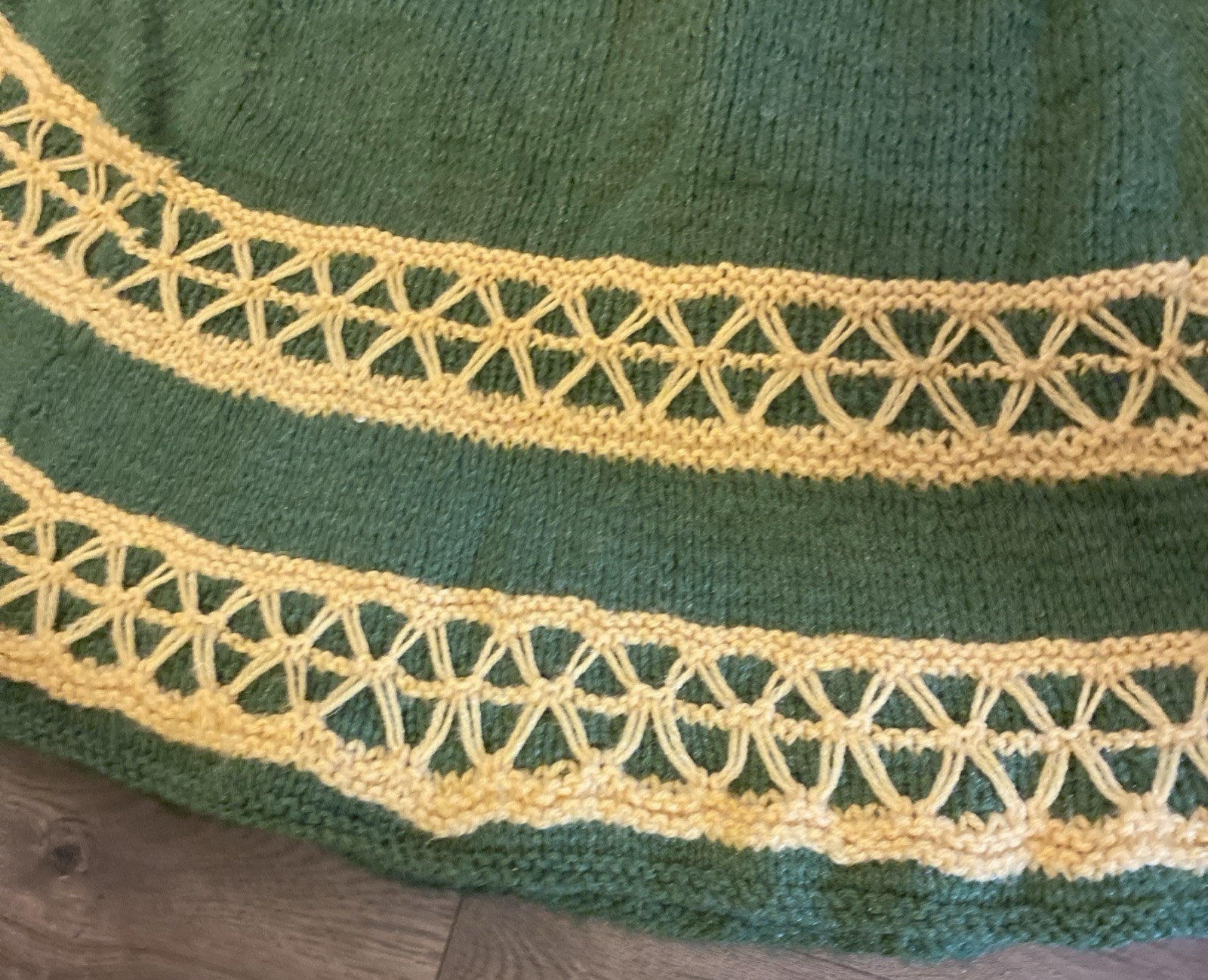 Wool Handmade Cape Poncho W/Drawstring Green Yellow 9” Opening 25.5”long Vintage