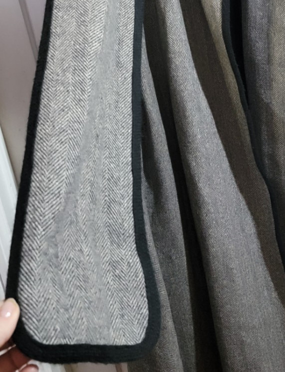 80s VTG Gray Herringbone 100% Wool Cape Cloak Coat Pockets Scarf One Size USA