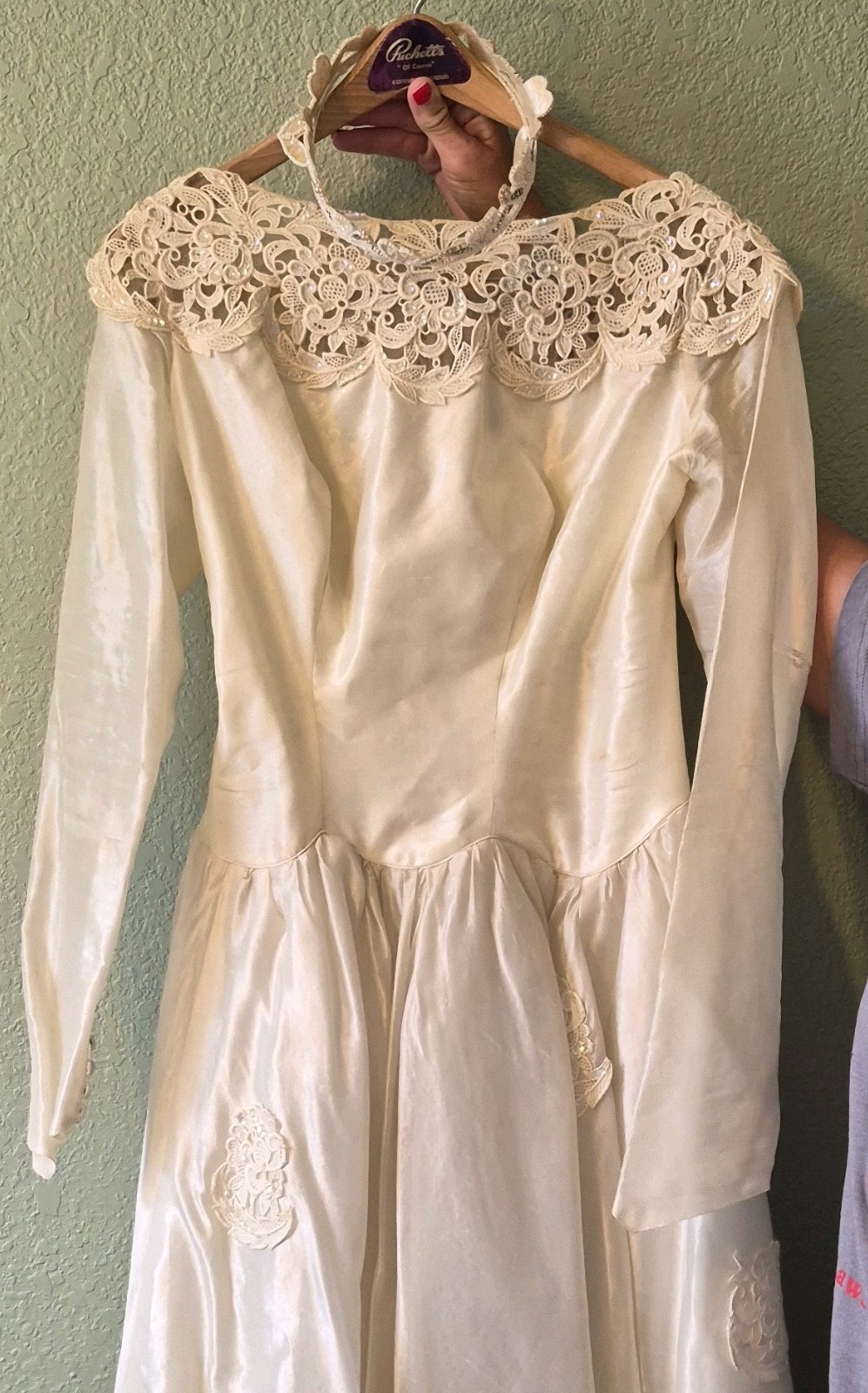 1950&rsquo;s Wedding Dress With Head Piece. Ivory With Lace