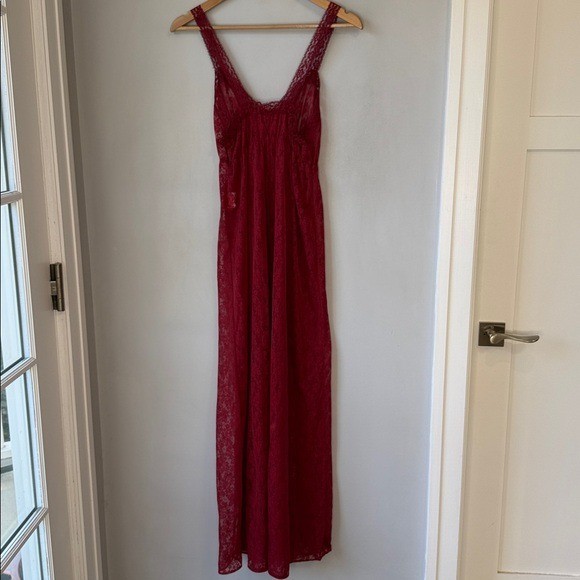 Vintage 70&rsquo;s Red Lace Donna Richard for Gilligan & O&rsquo;Malley Nightgown Dress Med