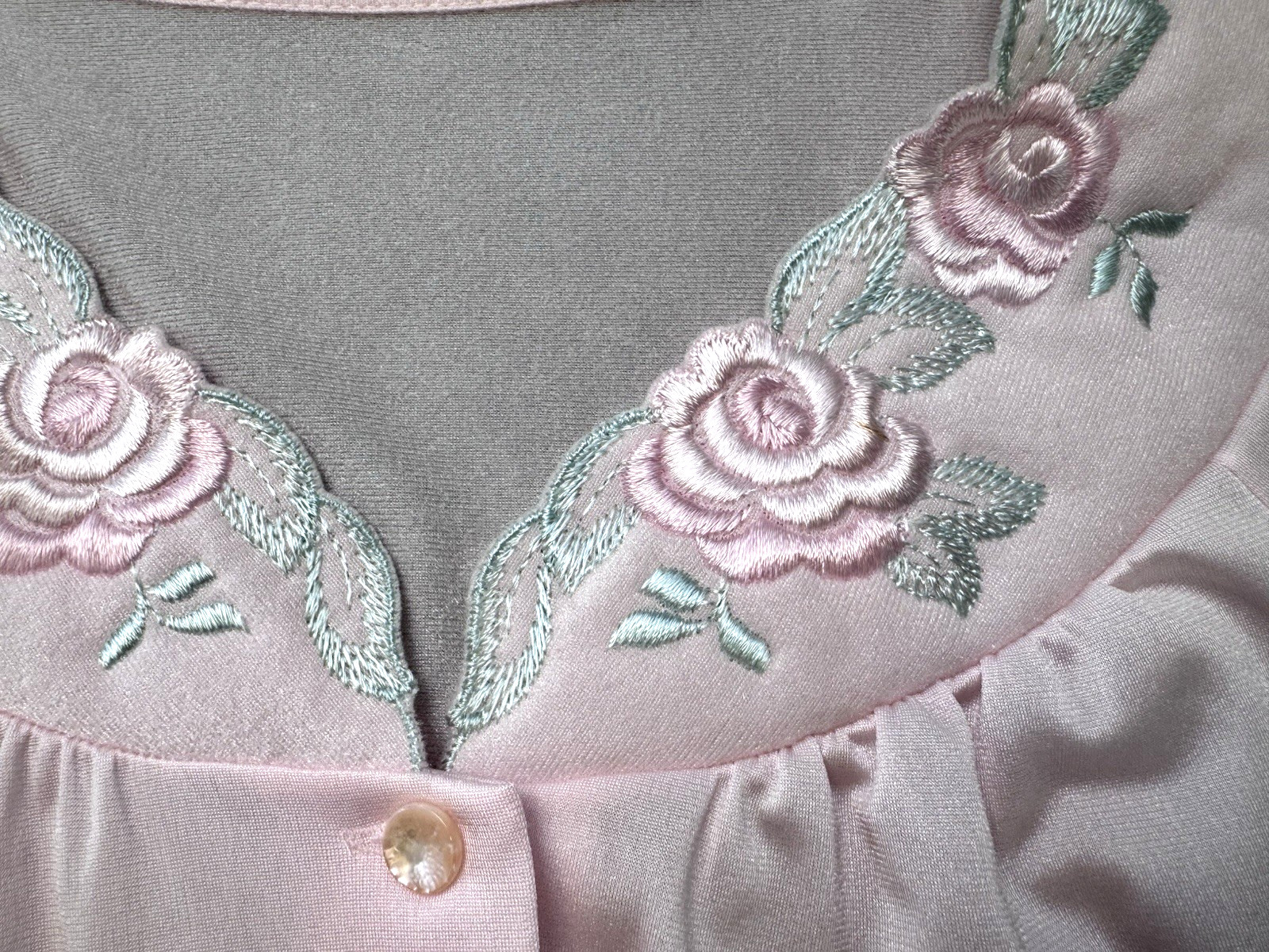 Vtg SHADOWLINE Bed Jacket Robe, Pink w/ Embroidery Sz S/M, NOS w/Tag Cottagecore