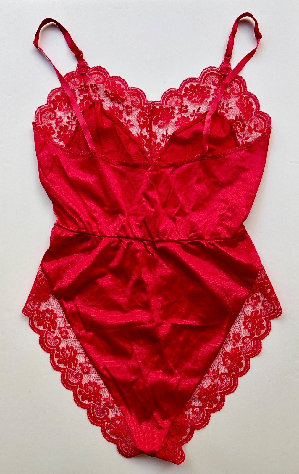 VTG Maidenform Chantilly Bodysuit Lingerie Glossy RED Nylon Lace Sz 34 USA Union
