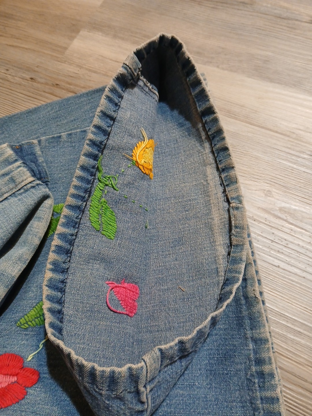 Vintage 70s Denim Bell Bottom Custom Embroidered Flare Hippy 32×28.5 RARE Floral