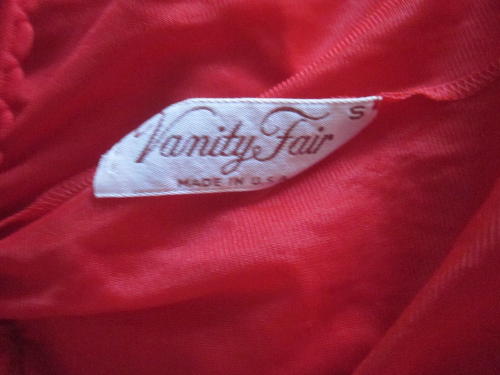 VTG VANITY FAIR Red Lace Bodice Nylon Blend Strappy Back Nightgown Sz S USA