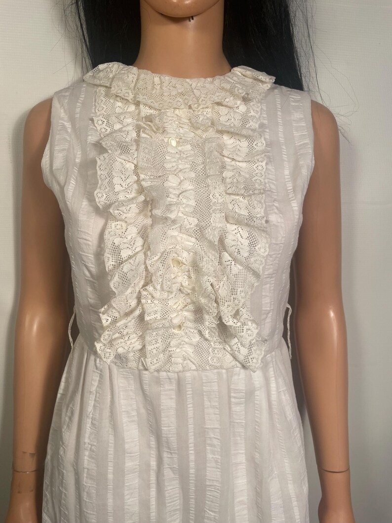 Vintage 1960s White Frilly Lace Mod Cotton Mini Dress Size XS/S