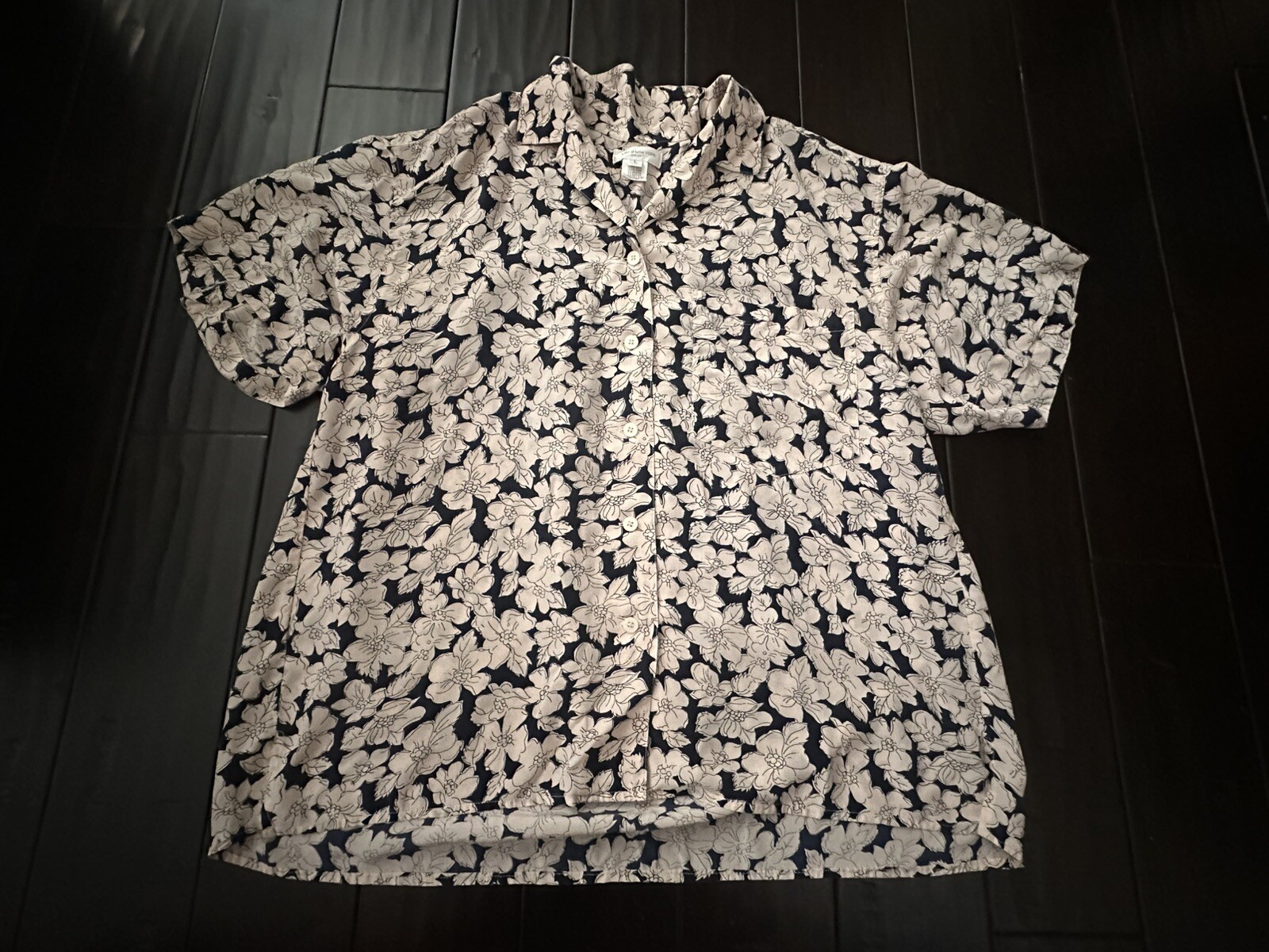 JONES NEW YORK Sport Vintage 1990s Womens Blouse/Shirt Silk Floral Size L