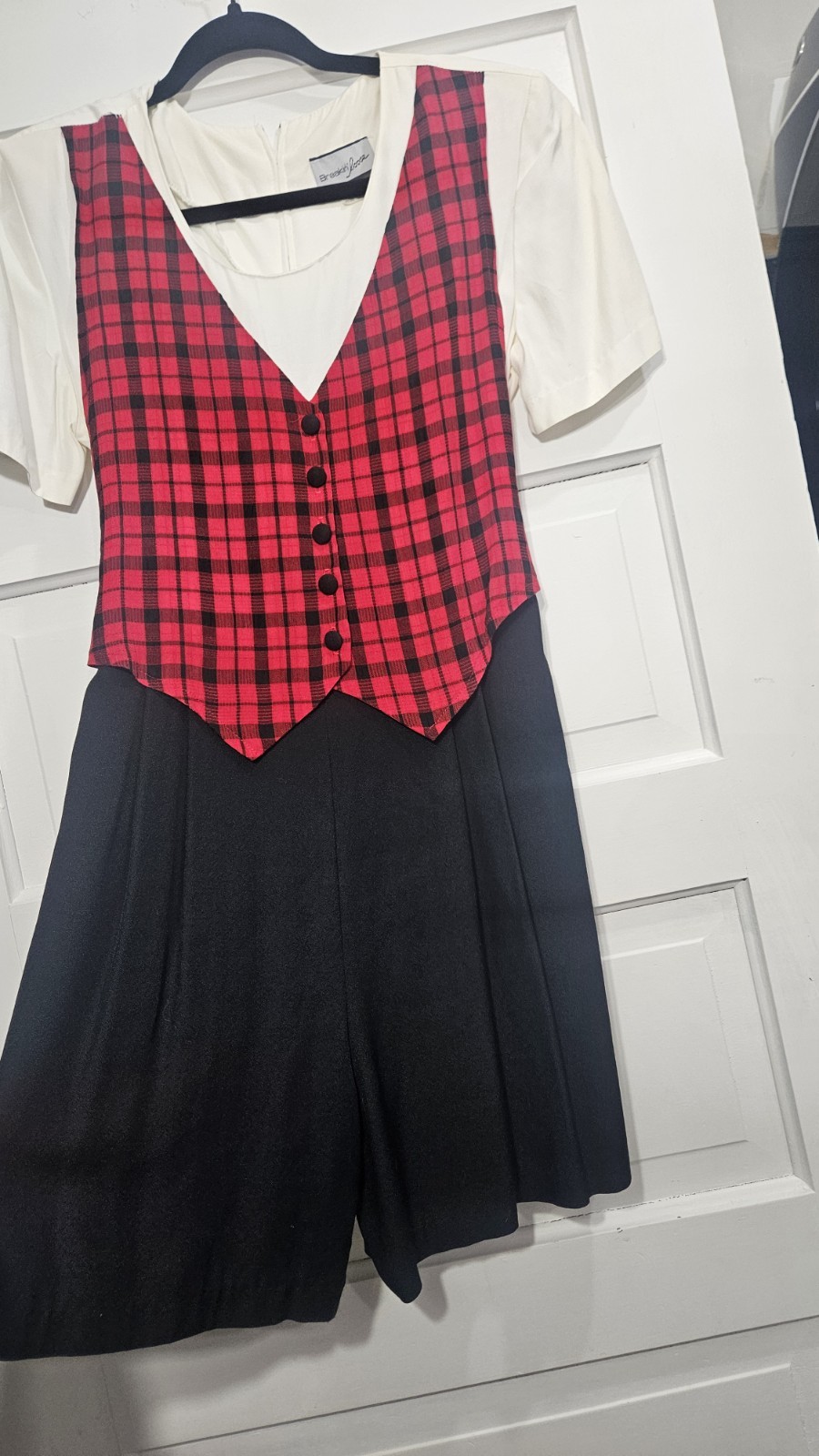 Breakin&rsquo; Loose Women&rsquo;s Vintage Red Black White Plaid Vest Skirt Suit Set