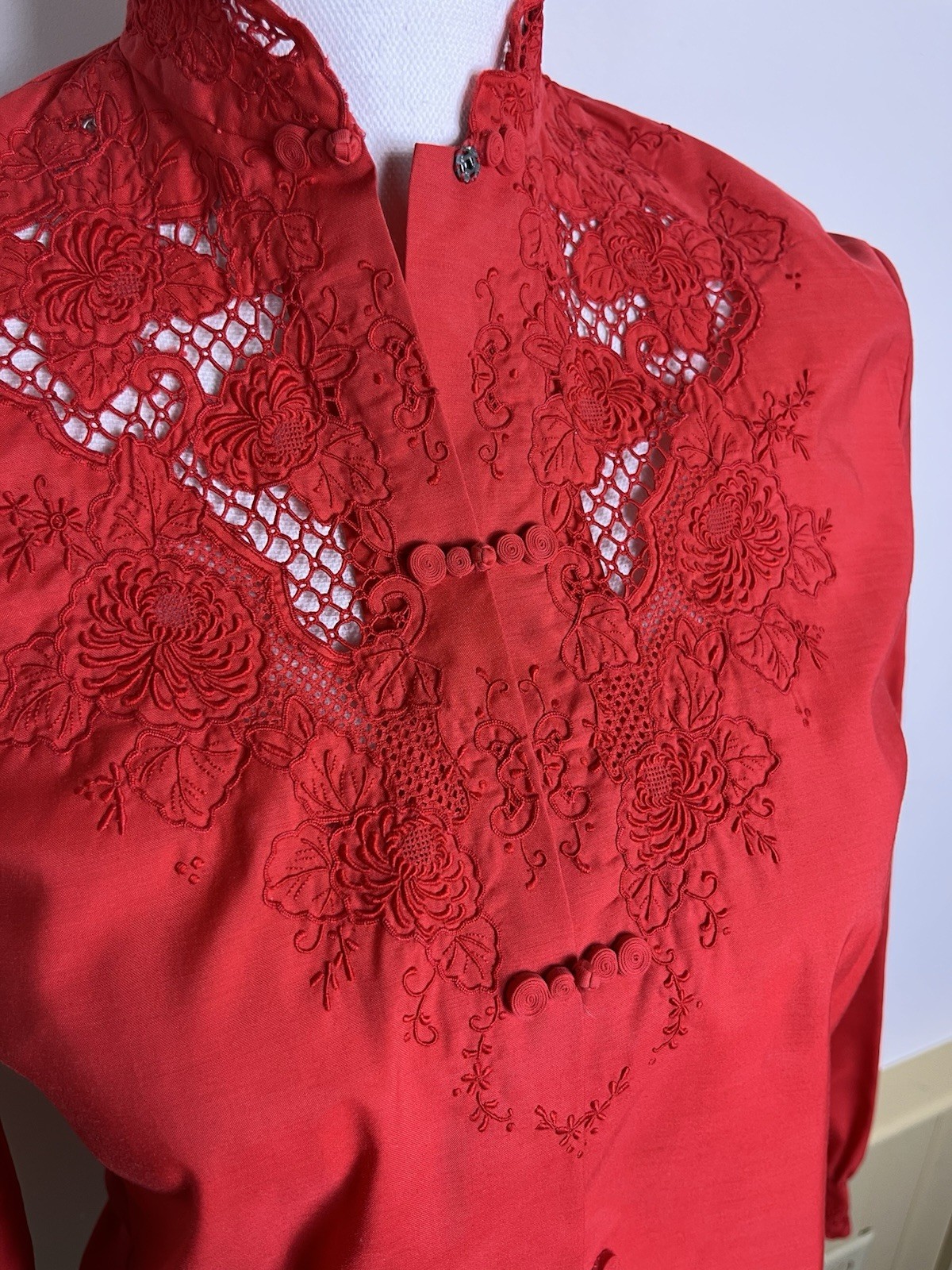 Vintage Daffodil Red Embroidered Blouse S Artsy Lace Button Top China Style Rare