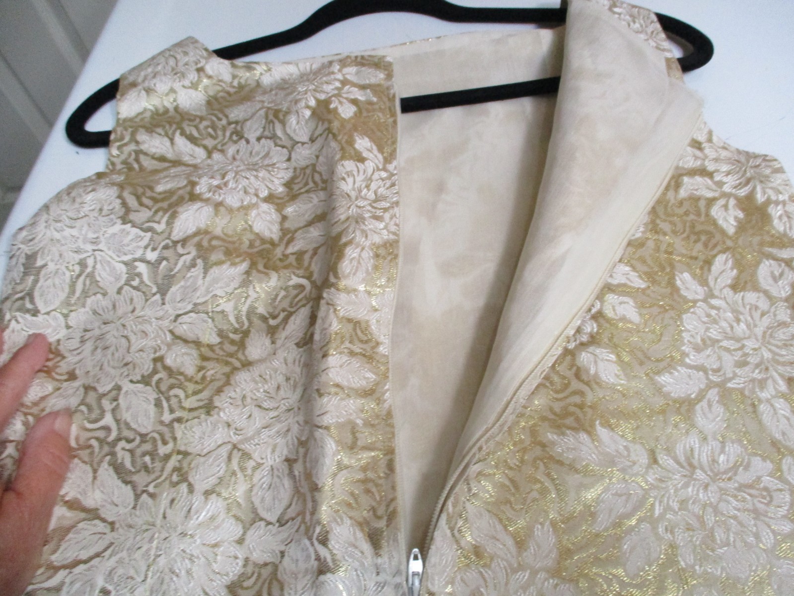 Vtg 1960s Gold Lamé Brocade Bombshell Wiggle Cocktail Dress Hand Made – M