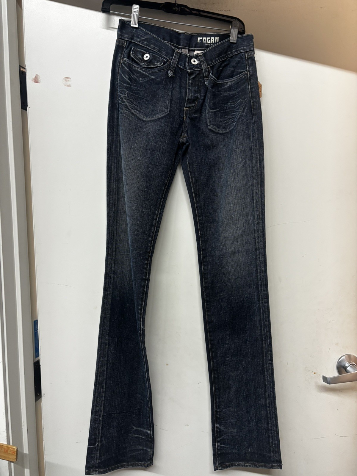 VINTAGE ROGAN JEANS MEASURED 26.5X34.5 BEAUTIFUL CONDITION AND COLOR